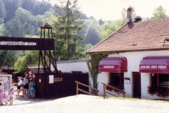 1990-3