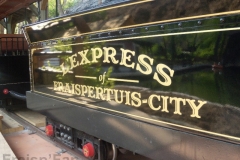 express_057_-_attraction_-_06