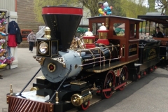 express_064_-_attraction_-_13