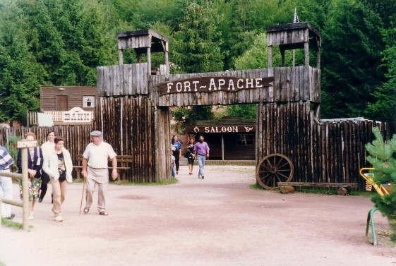 1993 fort apache